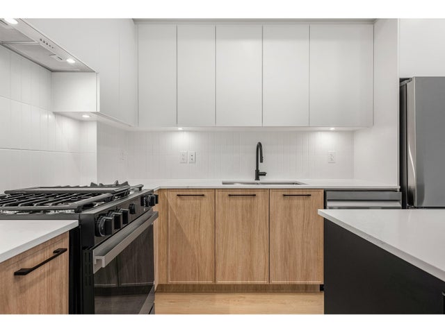 201 19979 76 Avenue, Langley