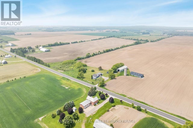 160 Lafontaine Road W, Tiny