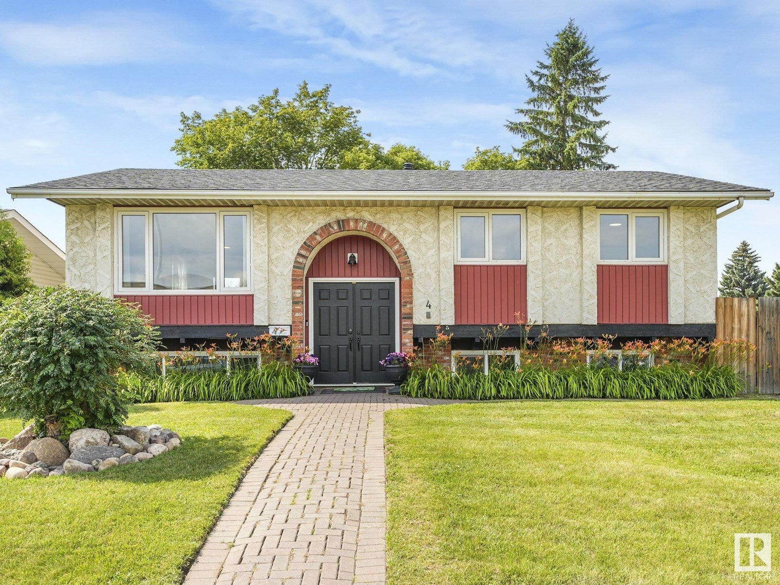 4 Harrow Ci Nw, Edmonton
