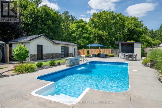 1610 Gore Road, London East (east P)