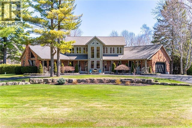 587 Hillcrest Road, Simcoe