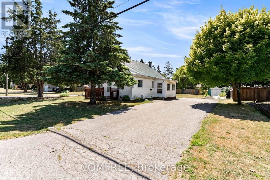 110 Gilbert Street, Belleville (belleville Ward)