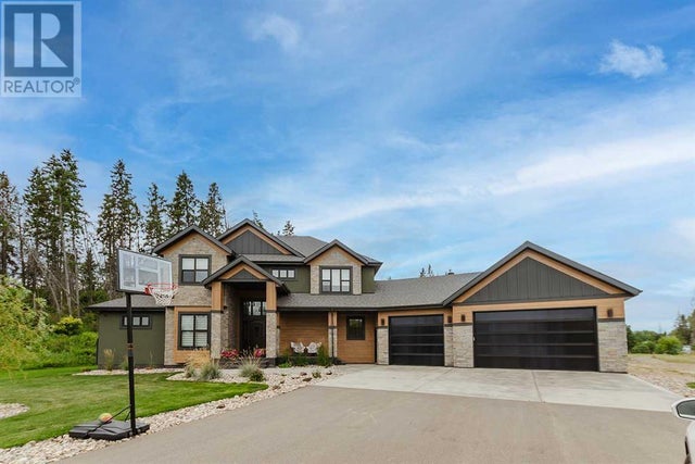 132, 27111 Highway 597, Rural Lacombe County