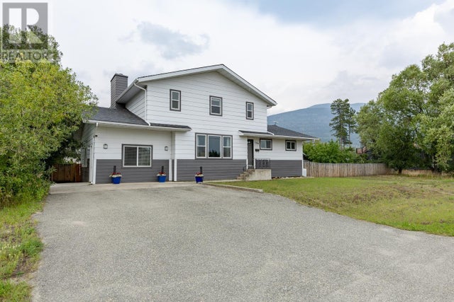 1250 9th Avenue, Valemount