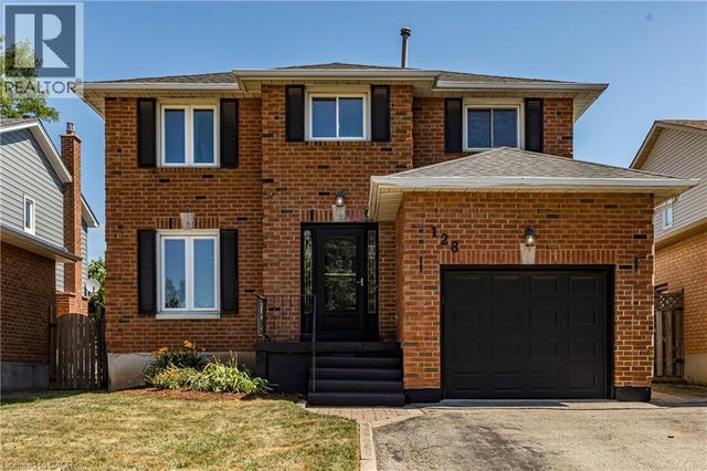 128 Brian Boulevard, Waterdown