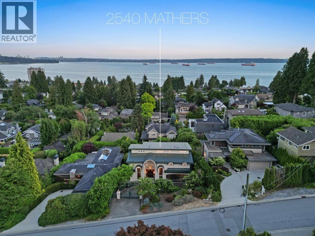 2540 Mathers Avenue, West Vancouver