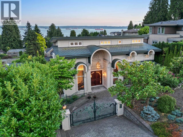 2540 Mathers Avenue, West Vancouver