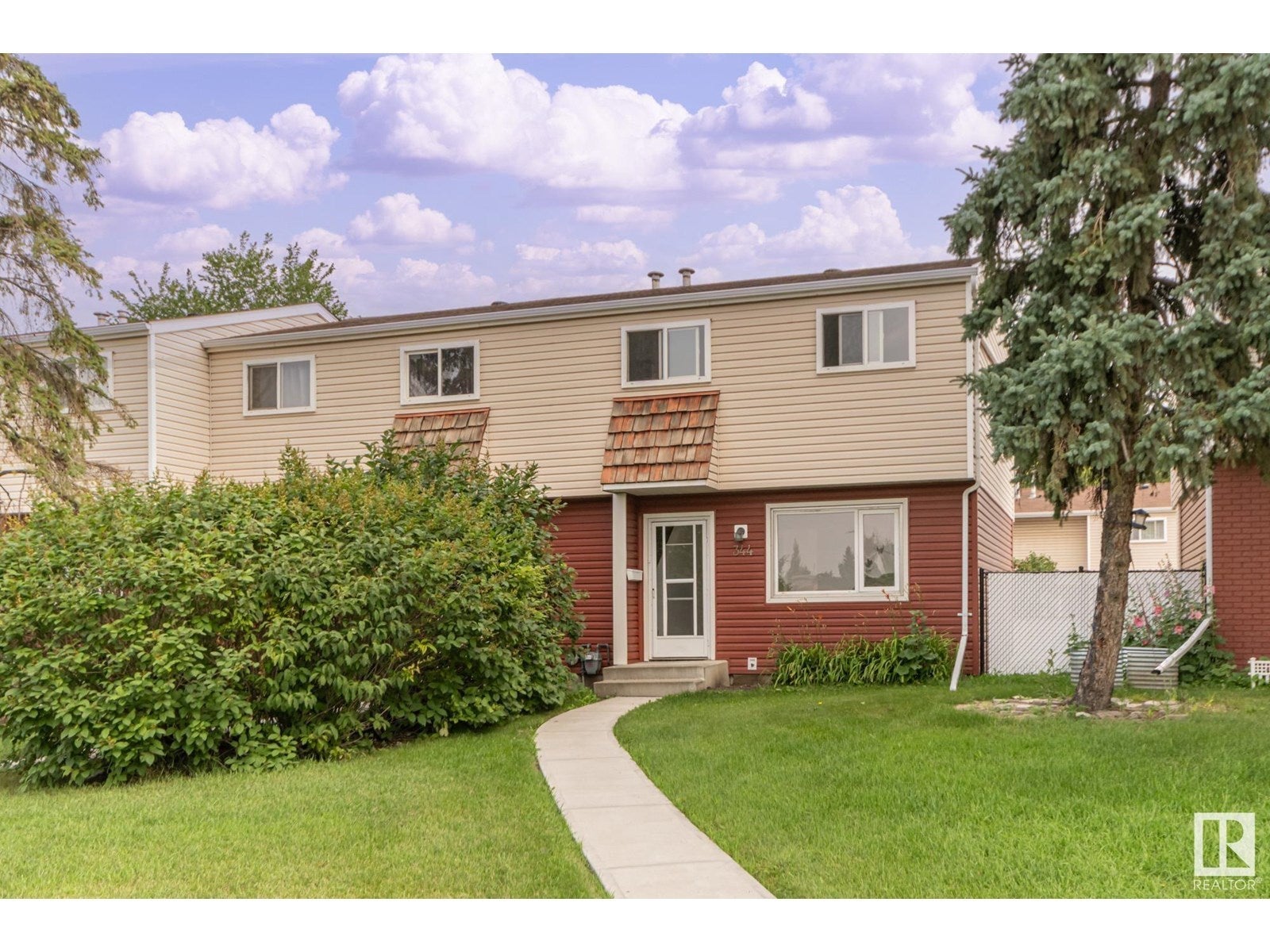344 Hermitage Rd Nw, Edmonton