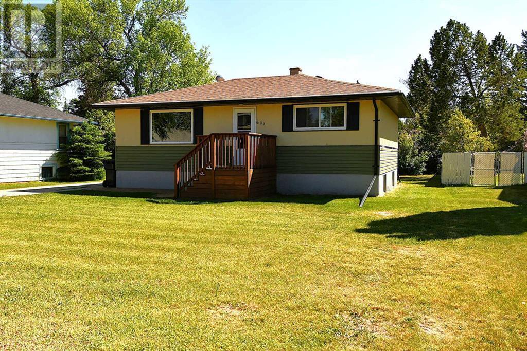 209 3 Avenue, Bassano