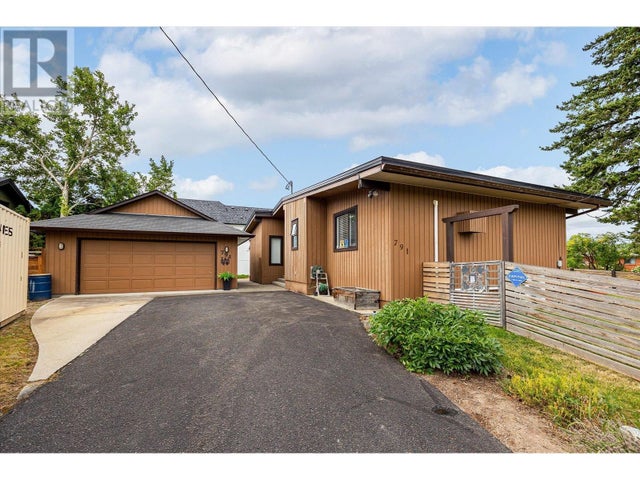 791 Mccartney Road, West Kelowna