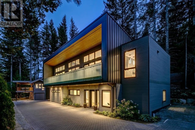 8224 Alpine Way, Whistler