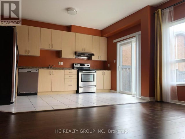 32 Wheelwright Drive, Richmond Hill (oak Ridges Lake Wilcox)