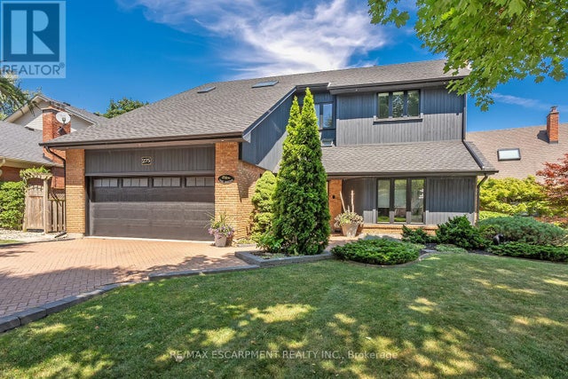 275 Alexander Court, Burlington (brant)