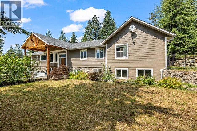 7992 Falcon Ridge Crescent, Kelowna