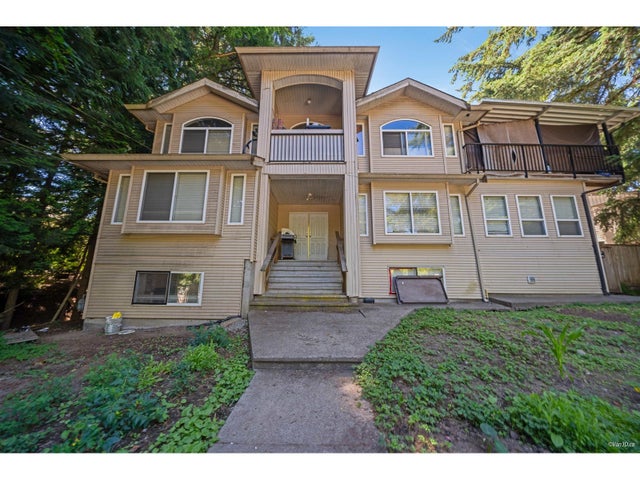 8863 King George Boulevard, Surrey