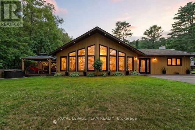 366 Burkes Road, Deep River