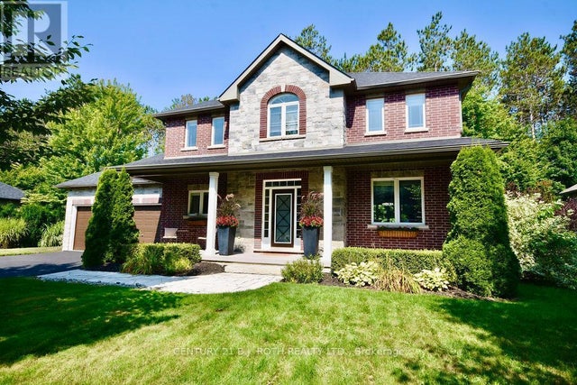 12 Lloyd Cook Drive E, Springwater (snow Valley)