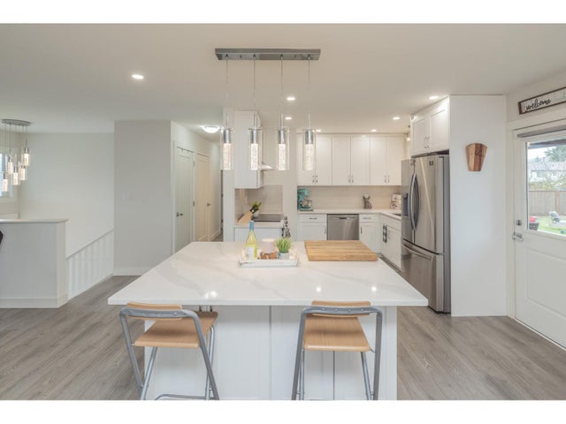 32073 Westview Avenue, Mission