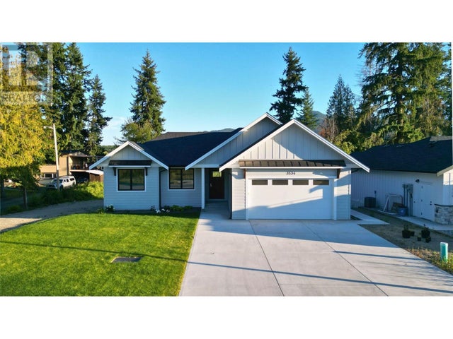 3534 16 Avenue Ne, Salmon Arm