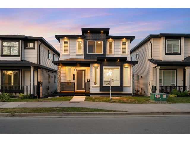 7652 206 Street, Langley