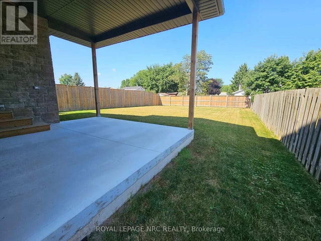 4705 Lee Avenue, Niagara Falls (ascot)