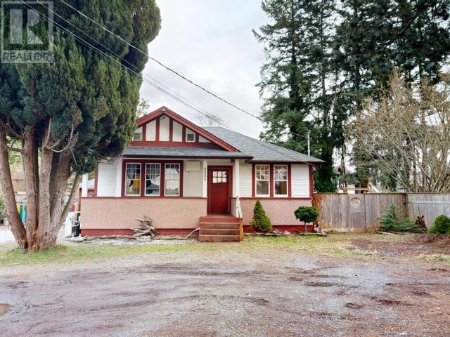4532 Joyce Ave, Powell River