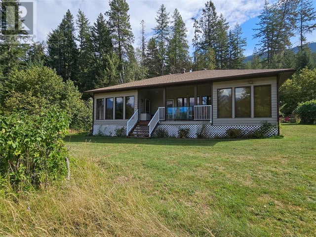 1283 Riondel Road, Riondel
