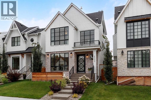2032 41 Avenue Sw, Calgary