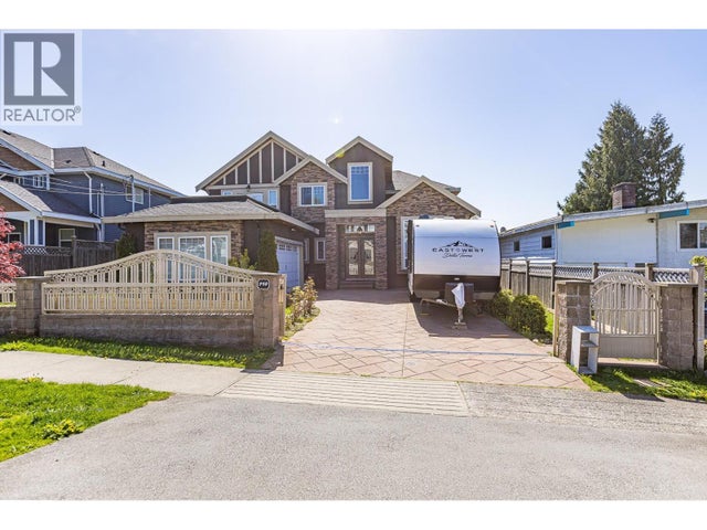 710 Roderick Avenue, Coquitlam