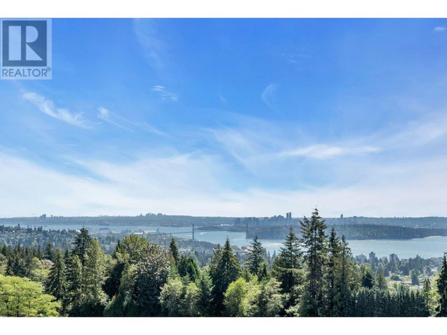 2101 Union Court, West Vancouver