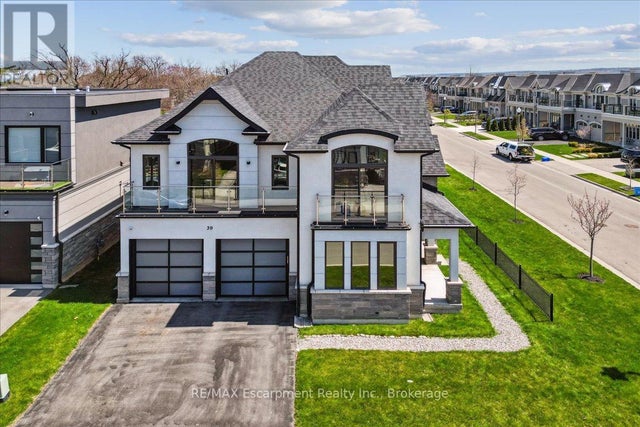 39 Sunrow Gate, Hamilton (stoney Creek)