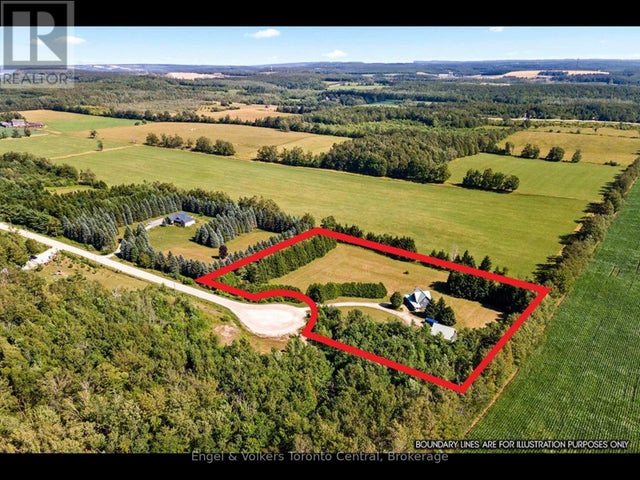 210 Eagle Crescent, Grey Highlands