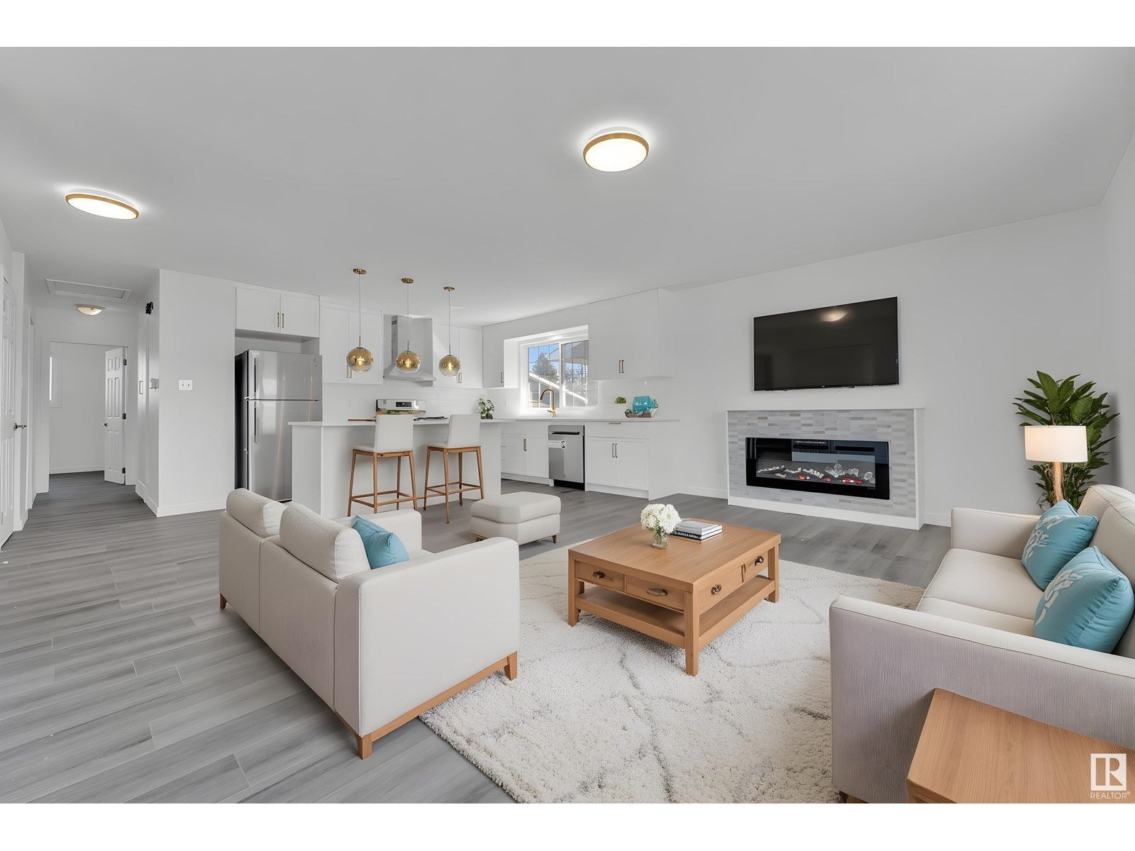8004 130 Av Nw, Edmonton