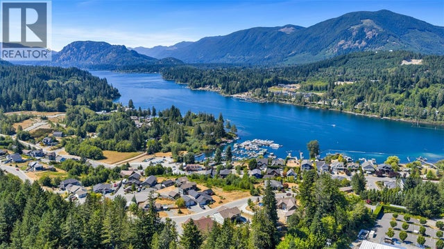 263 Tal Rd, Lake Cowichan