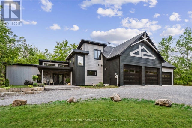 33 Laplantes Road, Trent Lakes