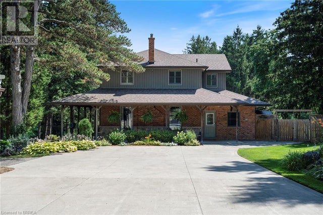 182 Governor's Road E, Paris