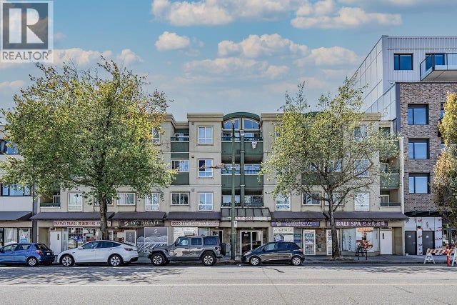 211 868 Kingsway, Vancouver