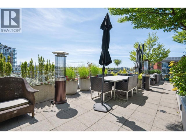 Ph4 2321 Scotia Street, Vancouver