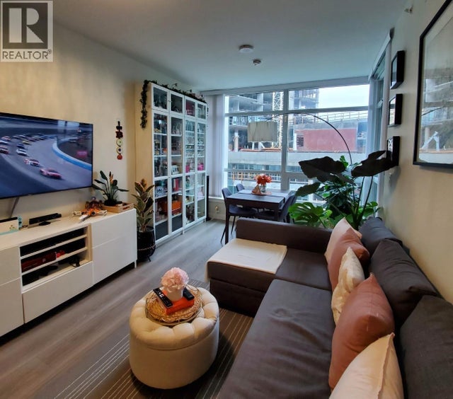 506 8628 Hazelbridge Way, Richmond