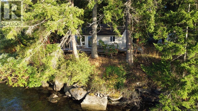 54 Pirates Lane, Protection Island