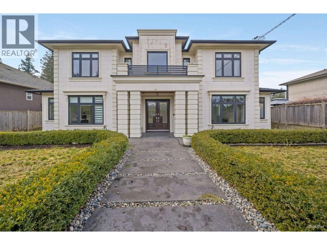 656 Blue Mountain Street, Coquitlam