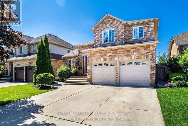 17 Hillgarden Drive, Hamilton (stoney Creek)