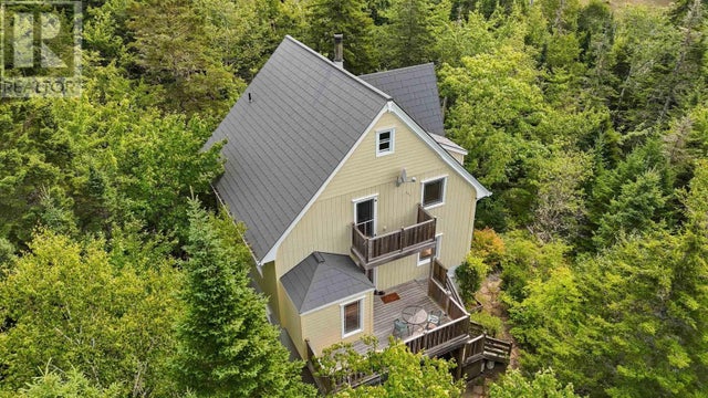 40 Big Rock Lane, East Chester