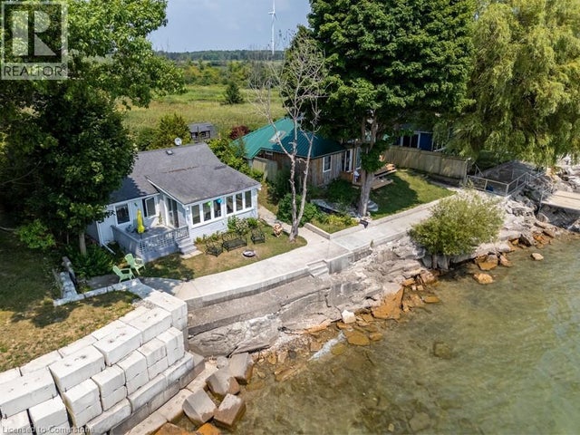 2110 Lakeshore Road, Dunnville