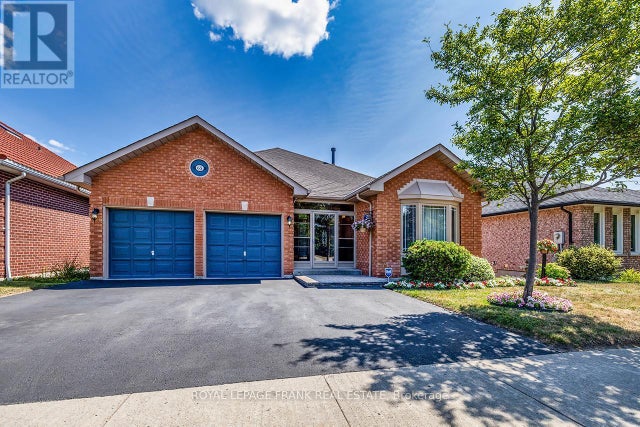 65 Garden Street, Whitby (downtown Whitby)