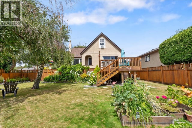 2761 Foul Bay Rd, Oak Bay