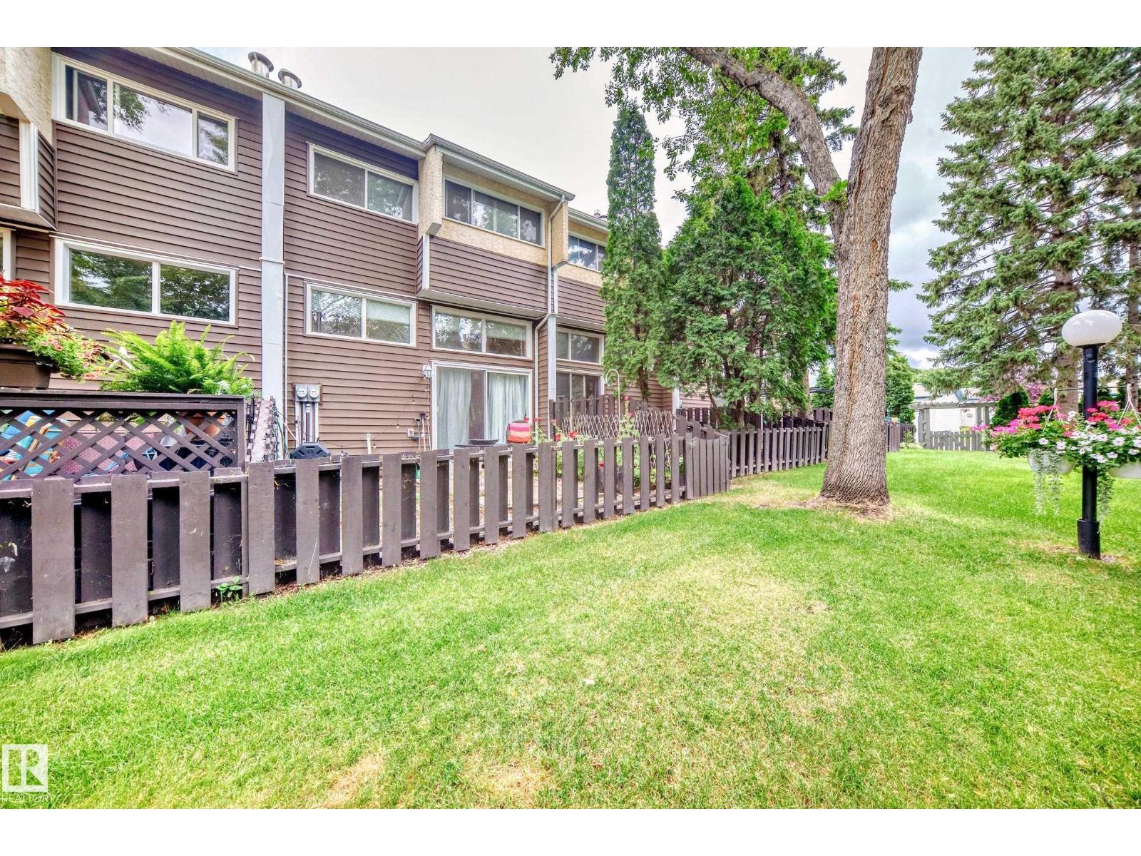 1049 Millbourne E Nw, Edmonton