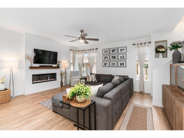 41 15235 Sitka Drive, Surrey