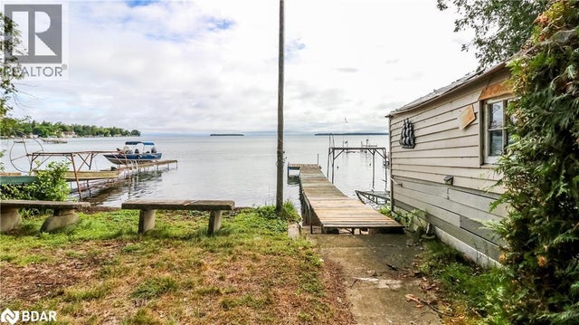 1895 Simcoe Boulevard, Innisfil