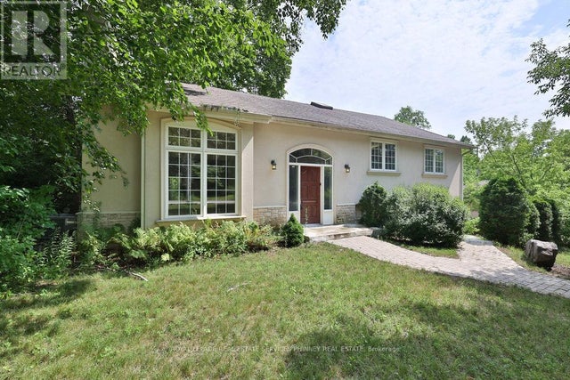 1340 Contour Drive, Mississauga (clarkson)